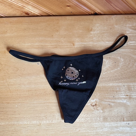 Victoria's Secret Other - Victoria’s Secret Happy New Year V String Thong